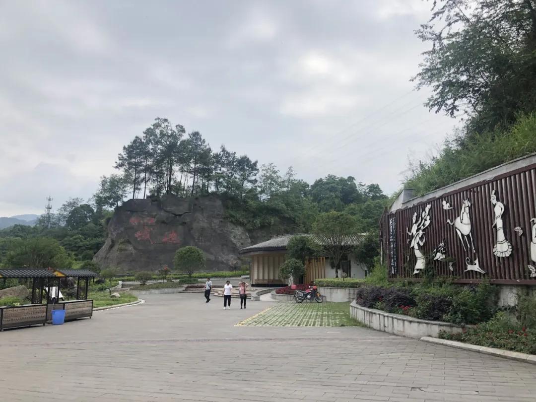 峨边彝族自治县住建局领导团队展望，建设未来，引领发展之路