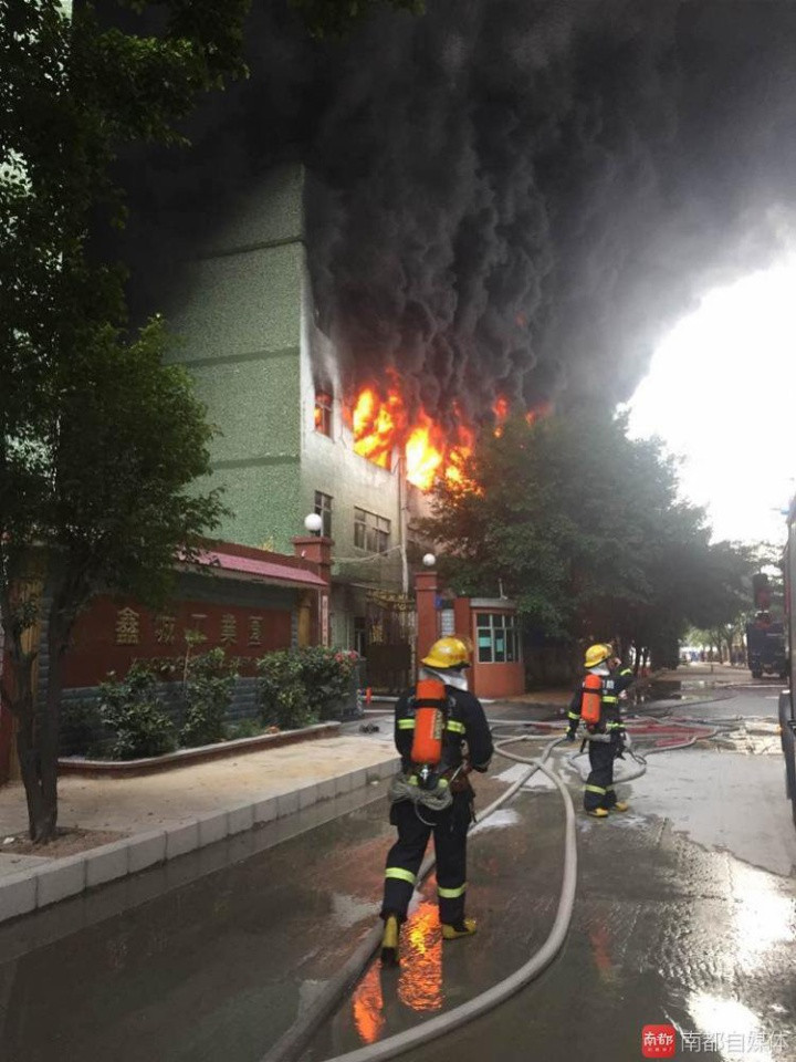 深圳火灾频发敲响城市安全警钟，最新消息曝光